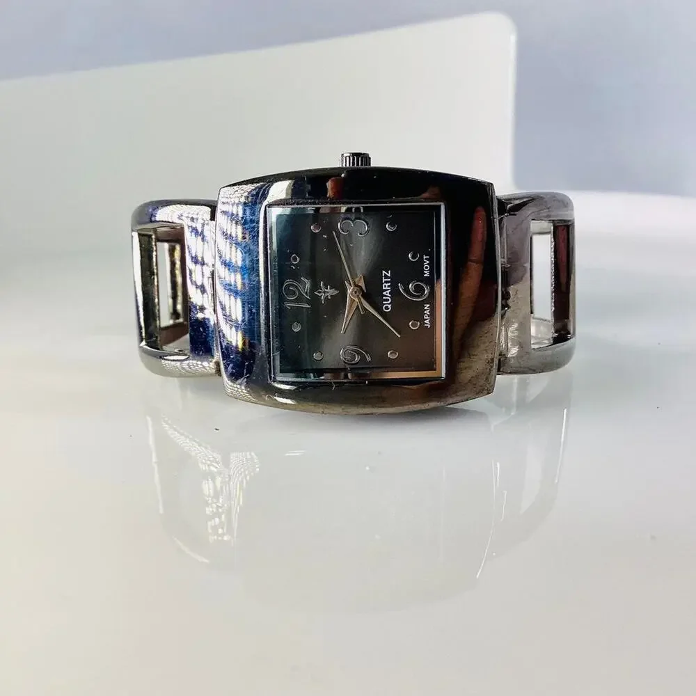Fleur de Lis Snap Bracelet Watch